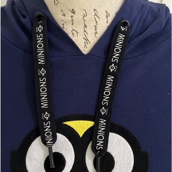 Despicable minion shirt dress with hoodie. Size M NWOT - Picture 5 of 11